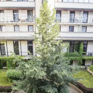Royal Parkside Apartament